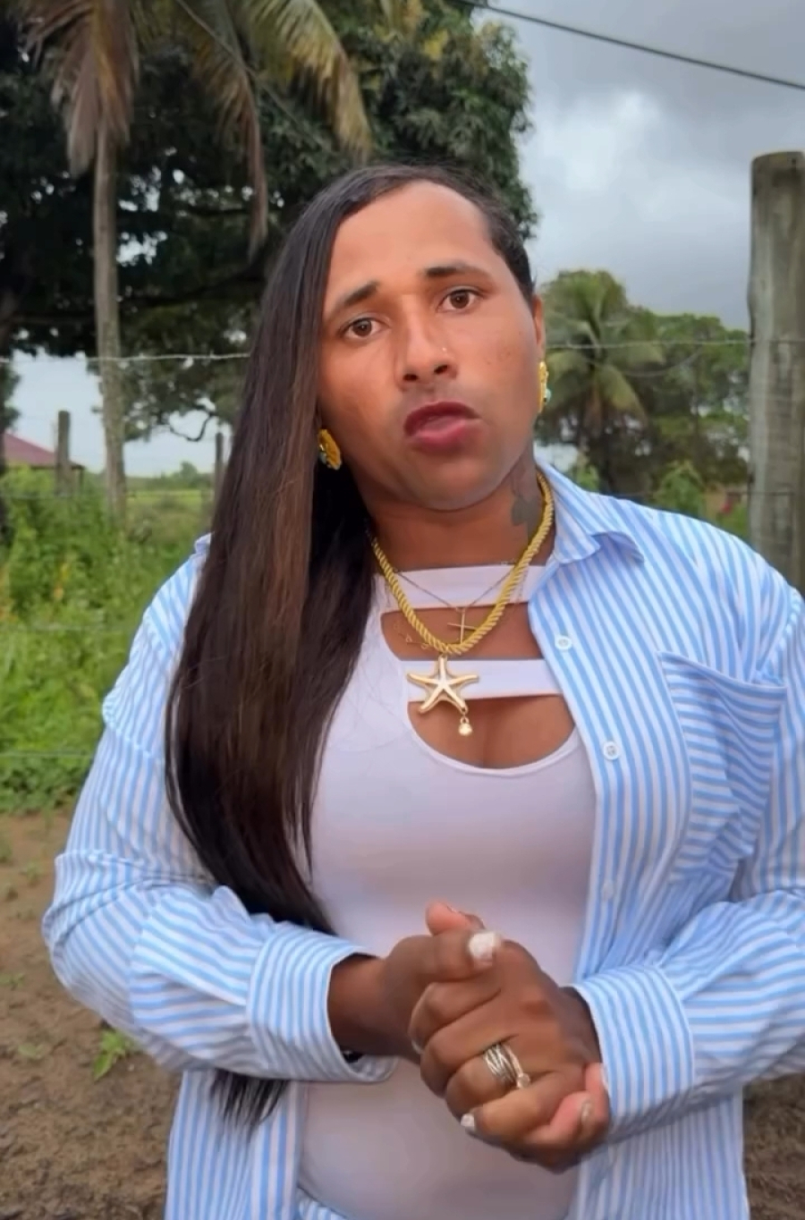 Jovem de Mata Grande conhecida como Raquel consegue falar com Carlinhos Maia e pede vaga para prova no Rancho do Maia
