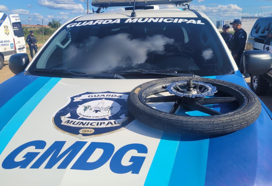 FURTO DE RODA É SOLUCIONADO RAPIDAMENTE NO CENTRO DE DELMIRO GOUVEIA 