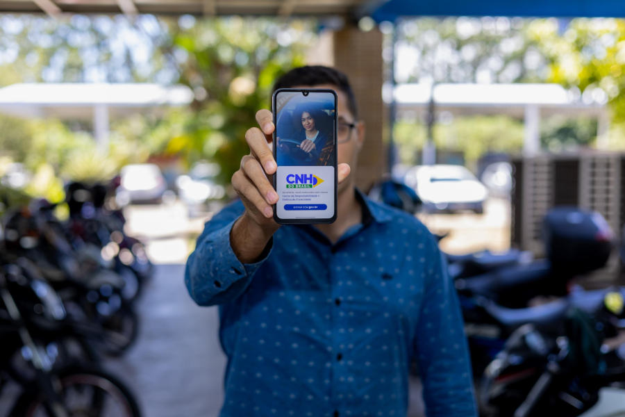 Veja o passo a passo para obtenção da 1ª CNH pelo app e site do Detran pelas novas regras