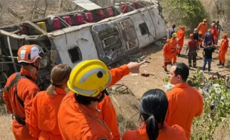 Laudo pericial concluído sobre o acidente com ônibus em São José da Tapera que deixou 15 mortos
