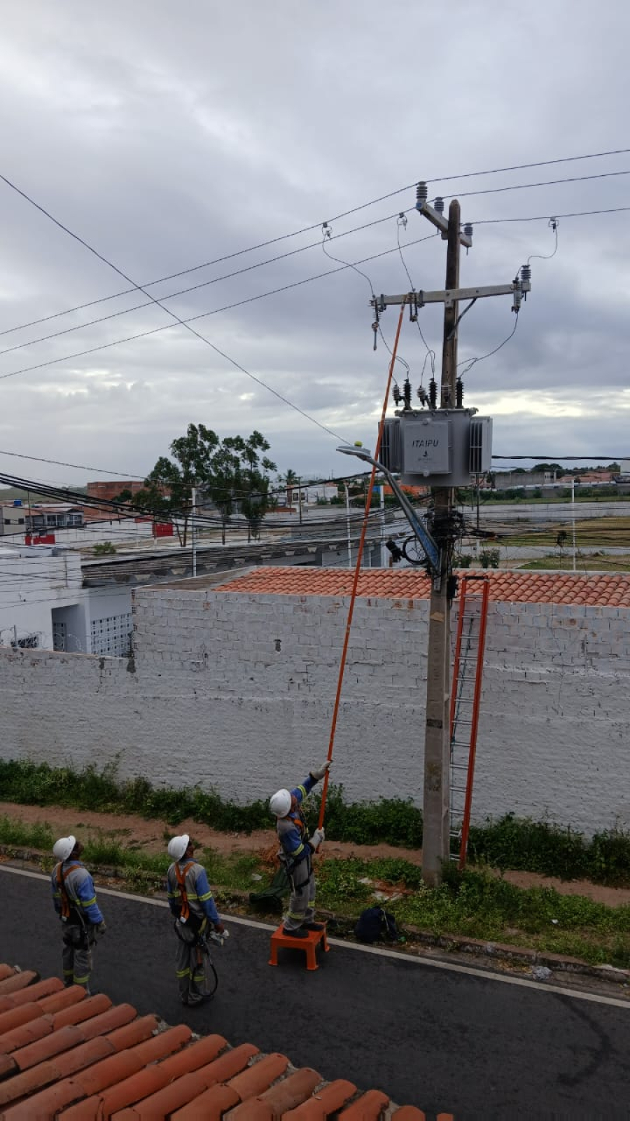 Equatorial não consegue reestabelecer serviços de energia em partes do bairro Eldorado, e problema avança para o 3⁰ dia