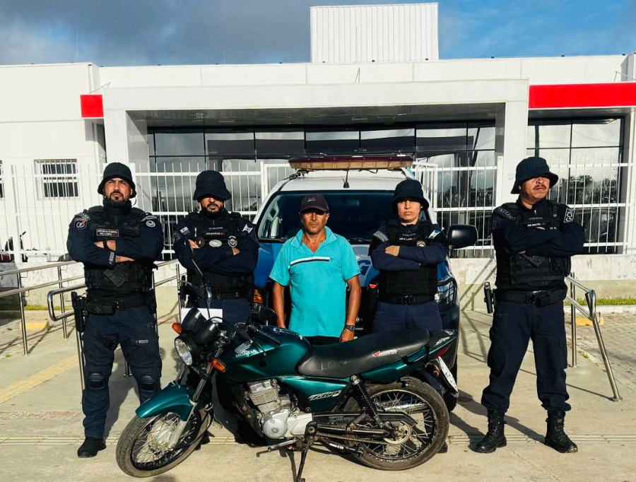 GUARDA MUNICIPAL DE DELMIRO GOUVEIA RECUPERA VEÍCULO FURTADO POR DOIS JOVENS MENORES DE IDADE  E DEVOLVE AO PROPRIETÁRIO NO CISP