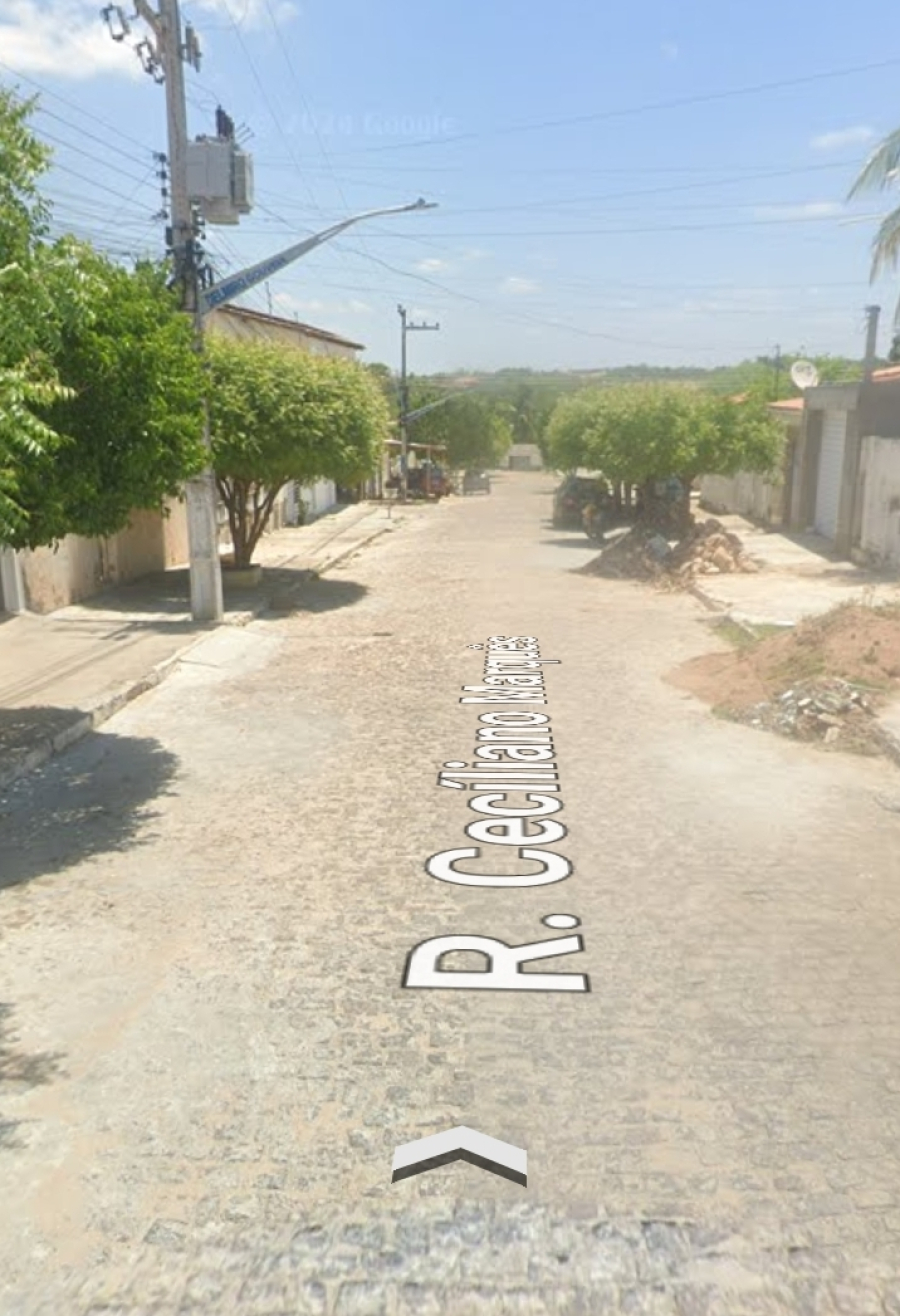 Mulher com bebê no colo é violentamente agredida com golpes de facão por ex-companheiro no bairro Palmeirão em Delmiro Gouveia