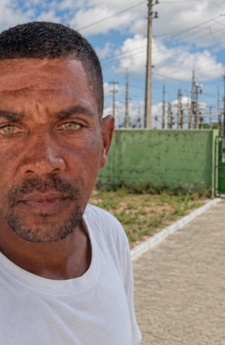 Homem morre eletrocutado ao tentar furtar cabos de alta tensão no interior da Bahia