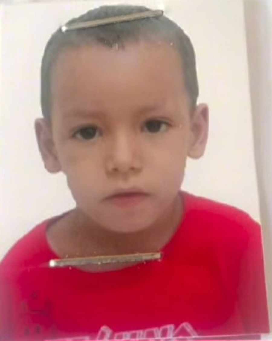 Tristeza: criança de 5 anos de idade morre ao cair em buraco com água na cidade de Canindé de São Francisco