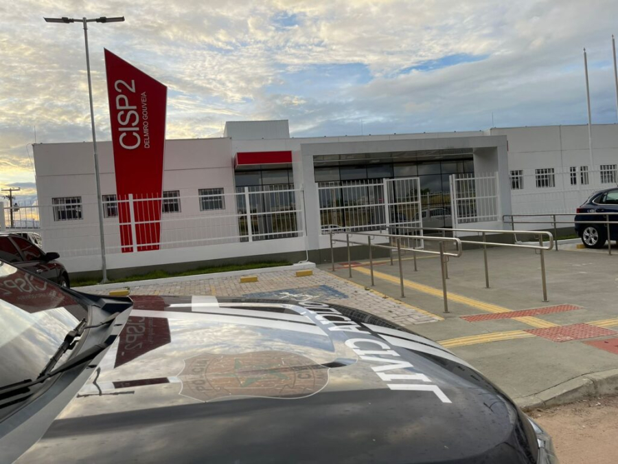 Tragédia em Delmiro Gouveia: Policial civil em surto mata dois colegas de trabalho após missão