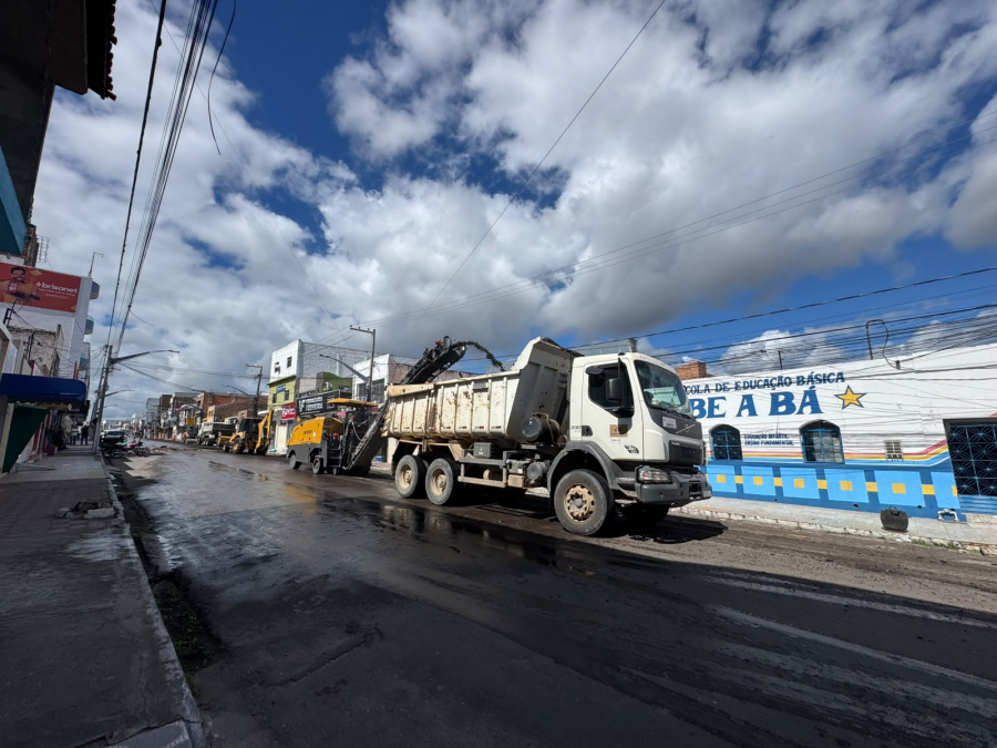 Obras do Programa Pró-Estrada  chegam à Avenida Castelo Branco, em Delmiro Gouveia