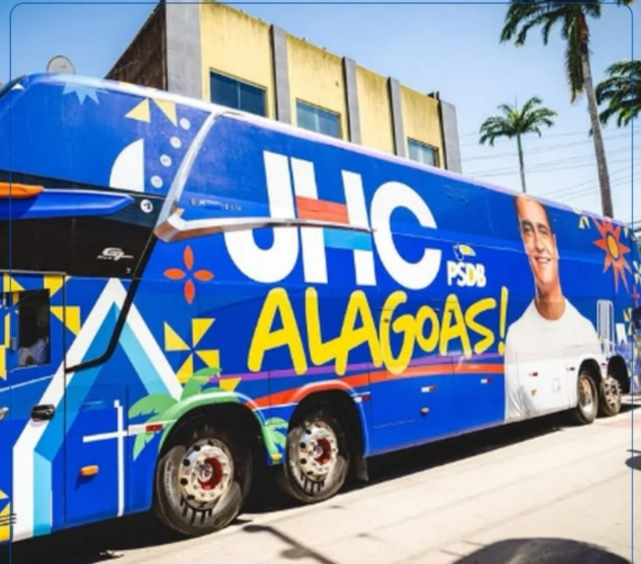 Ônibus com plotagem irregular de JHC pode ter sido exibido para criar narrativa de 