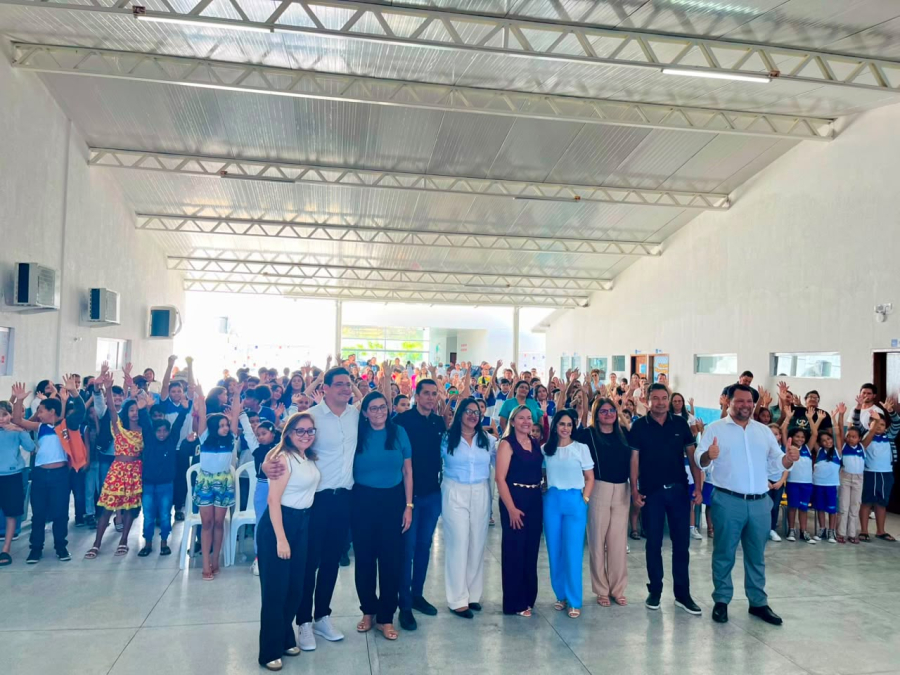 Ziane Costa inaugura reforma e ampliação da EMEB Dr. José Correia Filho no Jardim Cordeiro