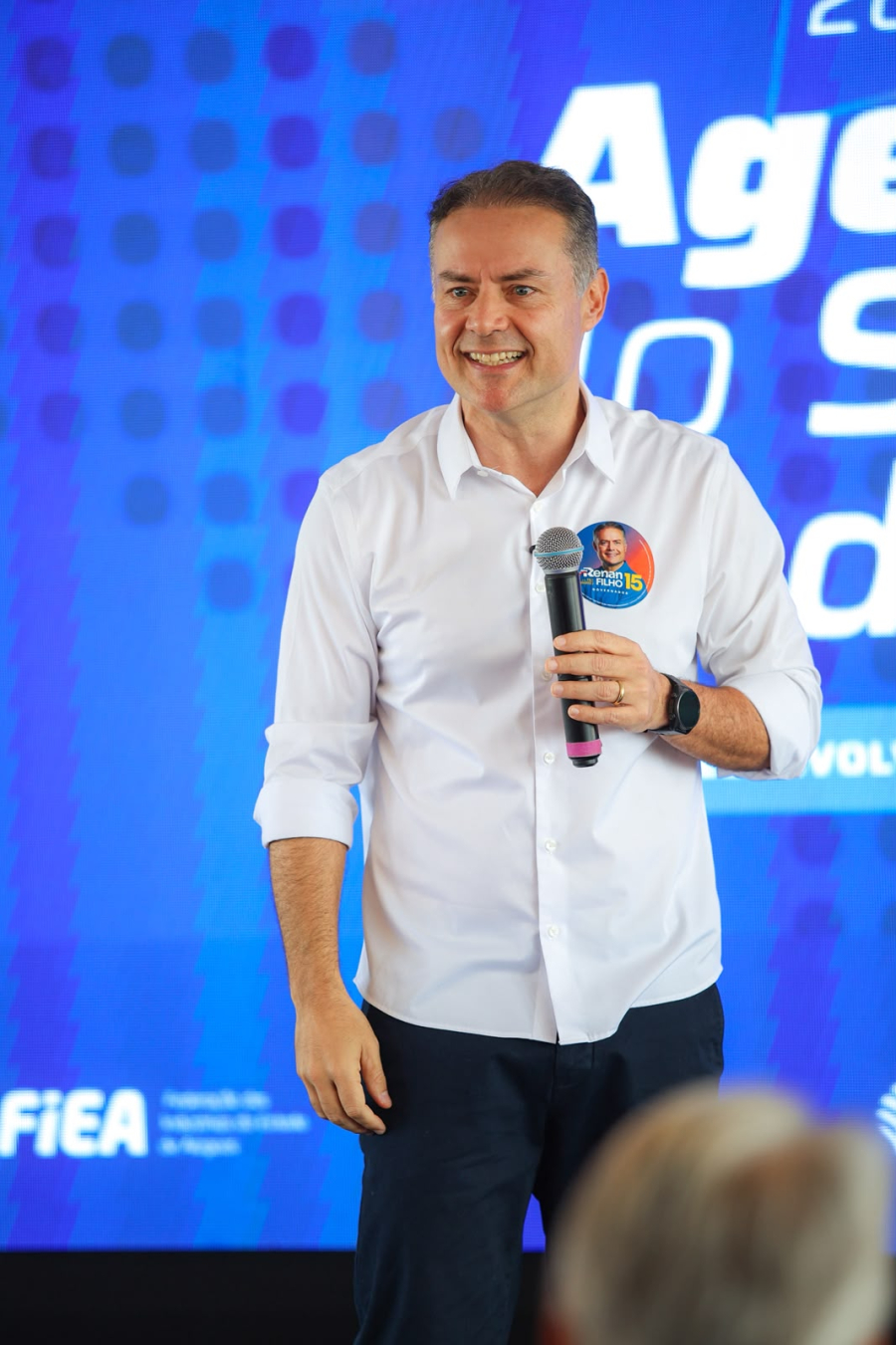 Renan Filho contrapõe experiência ao improviso e diz que eleição coloca ‘certo e duvidoso’ frente a frente