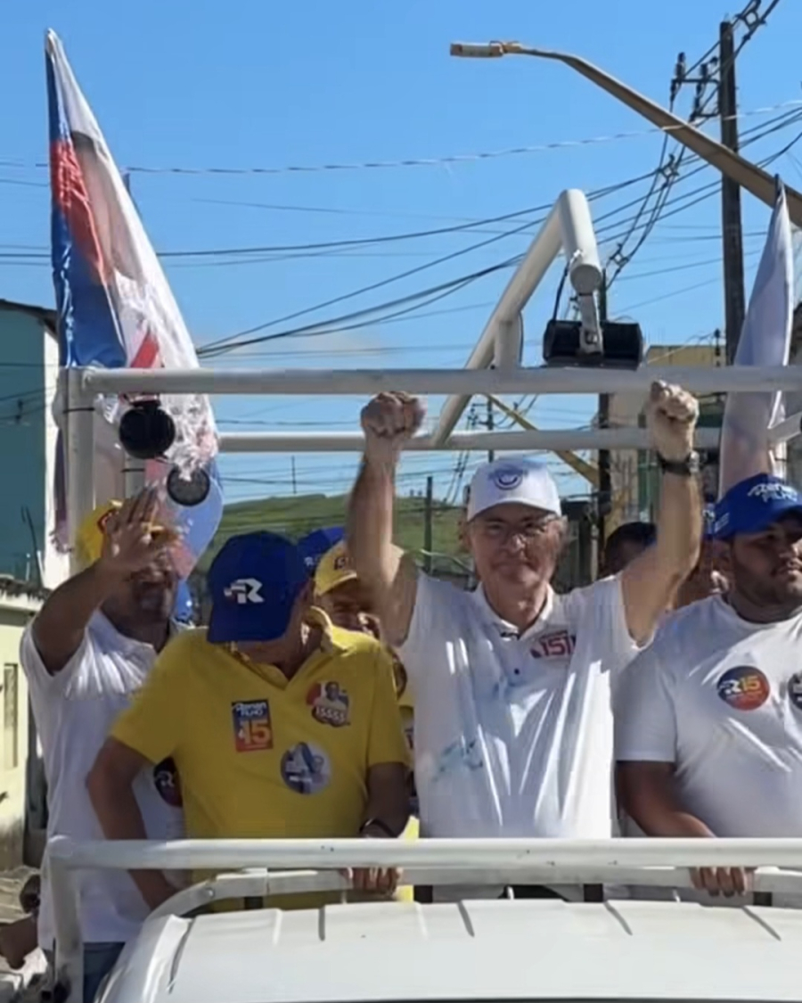 Líder nas pesquisas, Renan Calheiros celebra aniversário de Alagoas em caravana pelo Litoral Norte