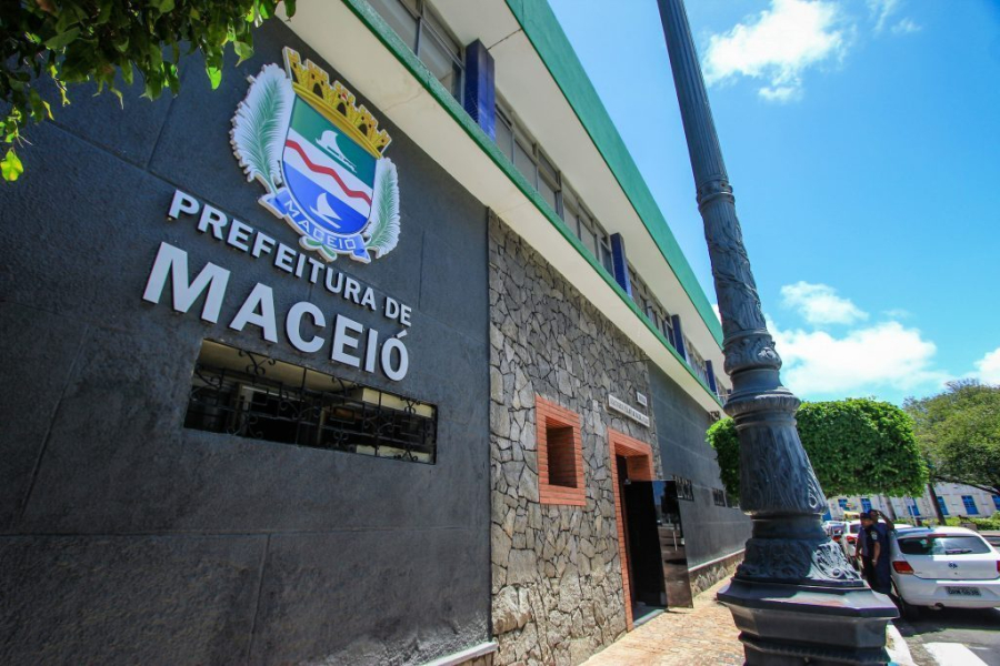 Maceió tem mais comissionados e gasta 38% a mais que Governo de Alagoas, aponta levantamento