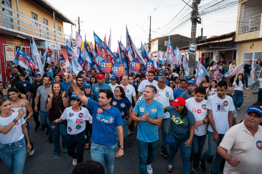 Ao lado de Lelo Maia e Fátima Santiago, Renan Filho percorre ruas do Santos Dumont